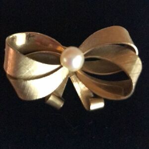 Pin 12k GF real mother pearls